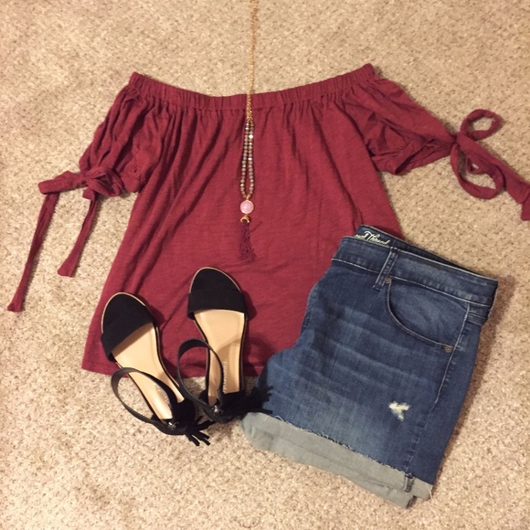 Gibson Tops - Off the Shoulder Maroon Burgundy Tie Sleeve Top